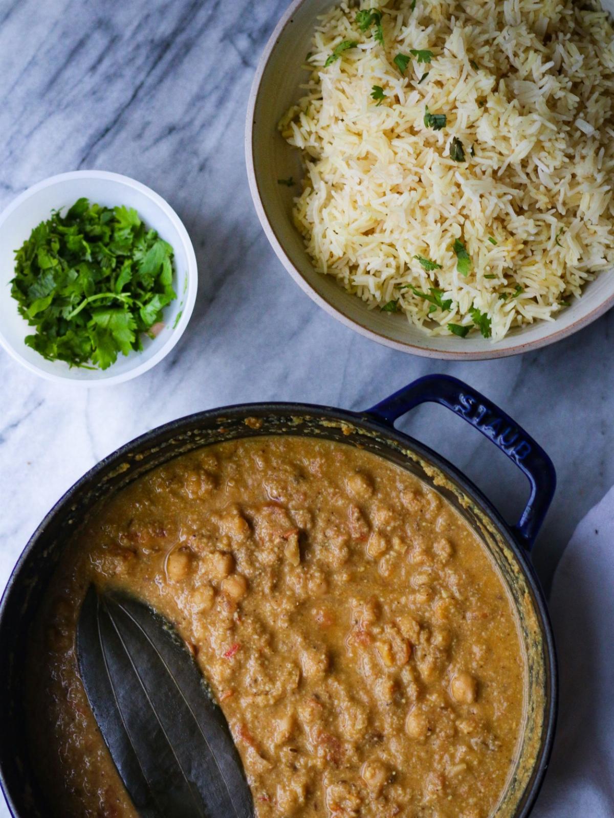 Indická cizrna "Butter Chicken"